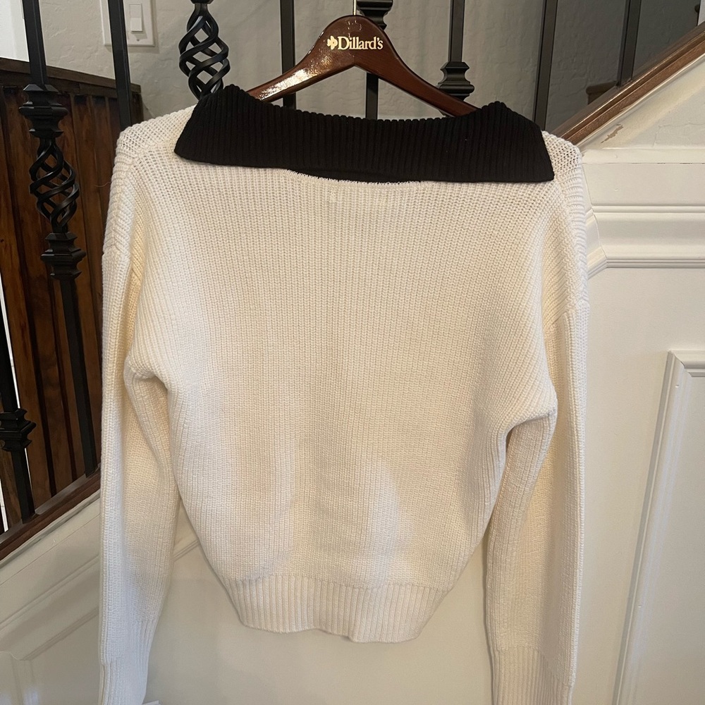 NEW WITH TAGS Design History Sweater. Retails for $98+ tax. Size XS-runs large